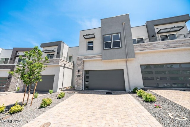 1517 Golf Club Dr Unit 11, Reno, NV 89519 - photo 2