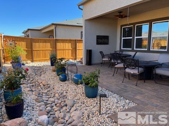 7392 Oakmont Ln, Sparks, NV 89436