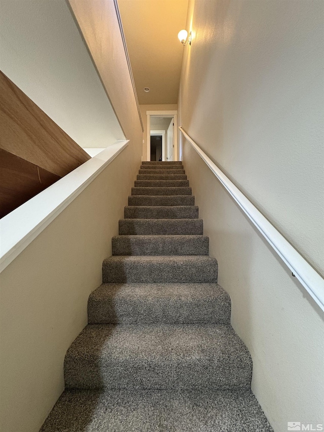 5282 Western Way, Winnemucca, NV 89445 - view of stairs