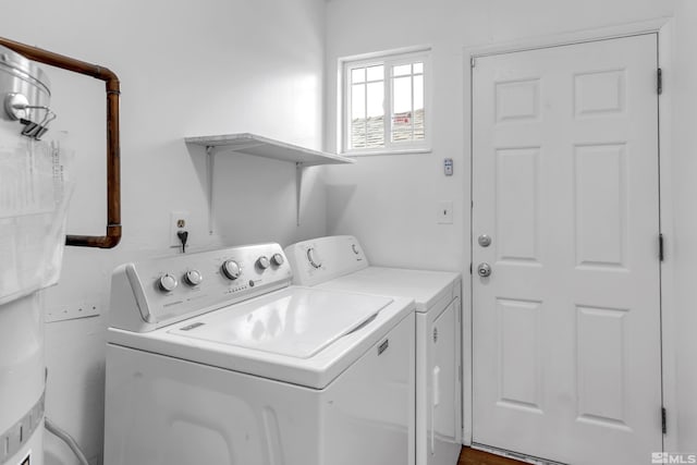 435 14th St, Sparks, NV 89431 - laundry room featuring washer and clothes dryer