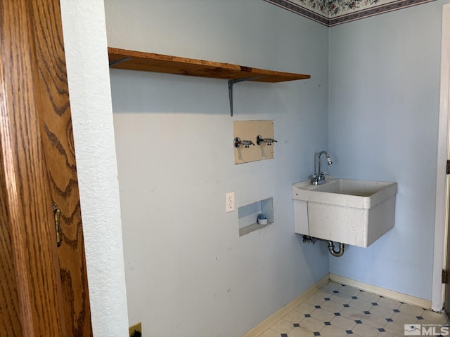 3 Comstock Cir, Carson City, NV 89703 - clothes washing area with tile patterned floors, baseboards, and hookup for a washing machine