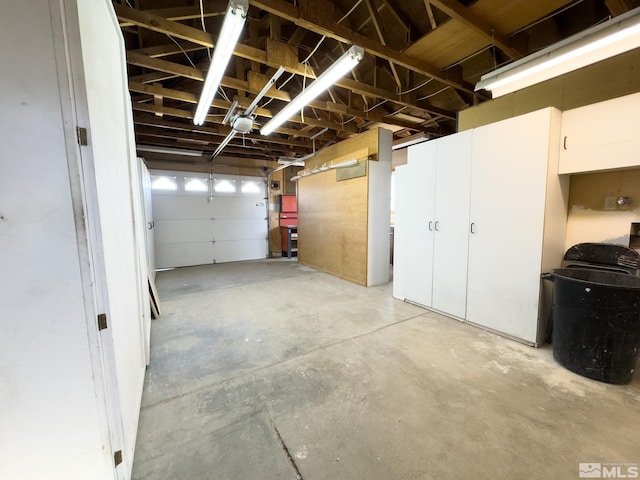 675 L St, Hawthorne, NV 89415 - view of garage