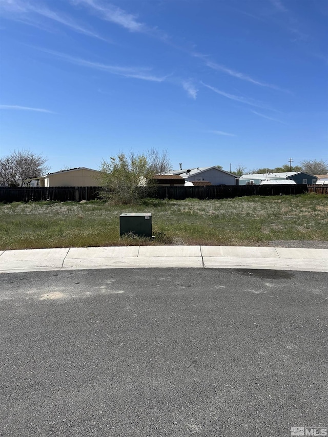 670 Desert Springs Ct, Fallon, NV 89406