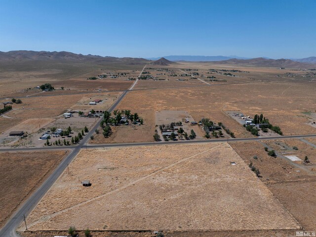 570 Pete Henrichs Rd, Yerington, NV 89447 - photo 4