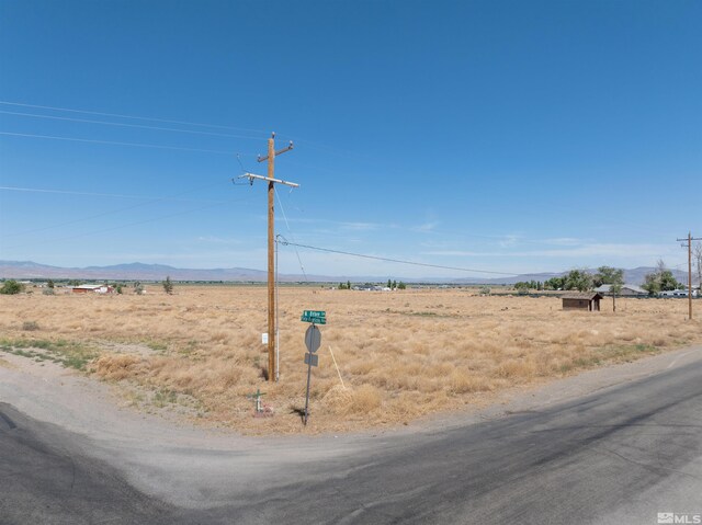 570 Pete Henrichs Rd, Yerington, NV 89447 - photo 6