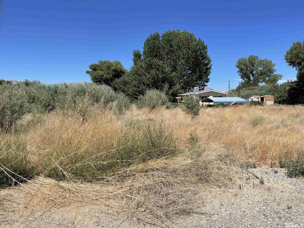 8 Rio Vista Dr, Yerington, NV 89447 - photo 1