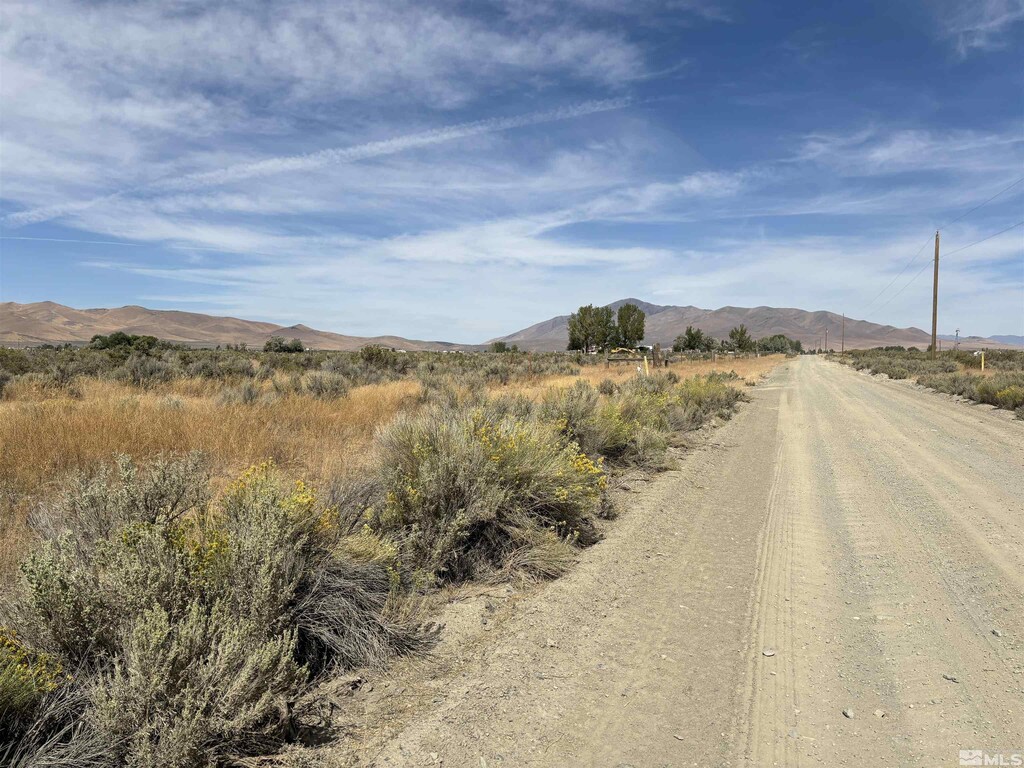 3350 Mountain View Dr, Winnemucca, NV 89445 - photo 2