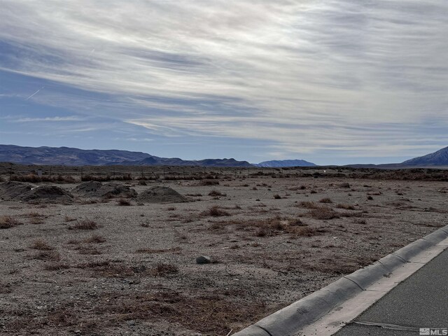 240 Sage St, Hawthorne, NV 89415