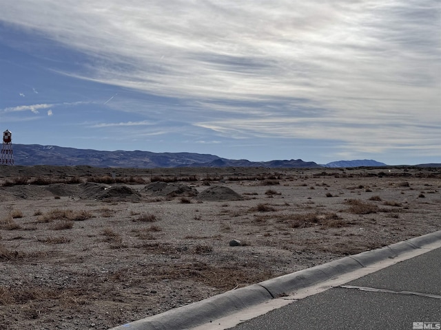230 Sage St, Hawthorne, NV 89415