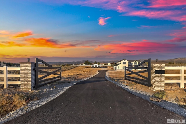 1409 Hunters Point Dr, Gardnerville, NV 89410