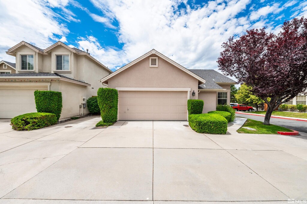 5726 Golden Eagle Dr, Reno, NV 89523 - photo 1