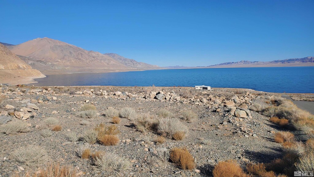 102 Shores Dr, Walker Lake, NV 89415
