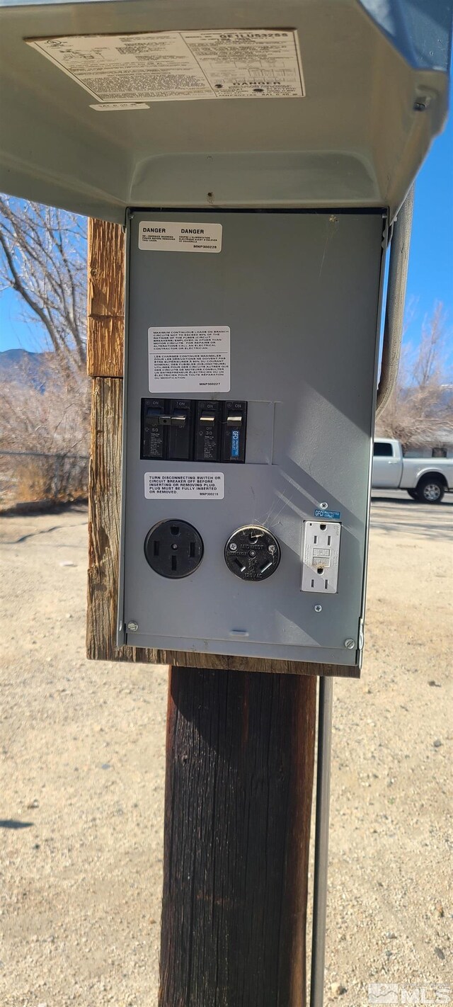720 J St, Hawthorne, NV 89415
