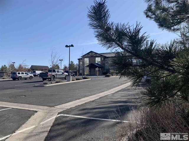 967 Mica Dr, Carson City, NV 89705