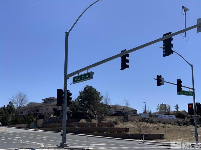 967 Mica Dr, Carson City, NV 89705