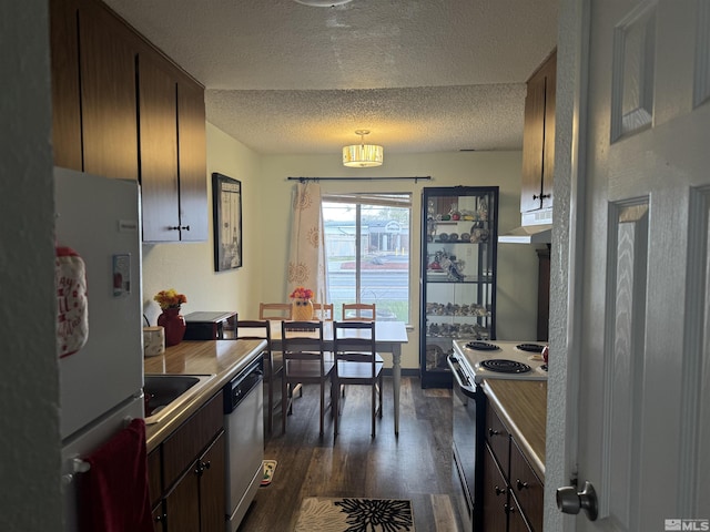 400 S Saliman Rd Unit 15, Carson City, NV 89701 - photo 2