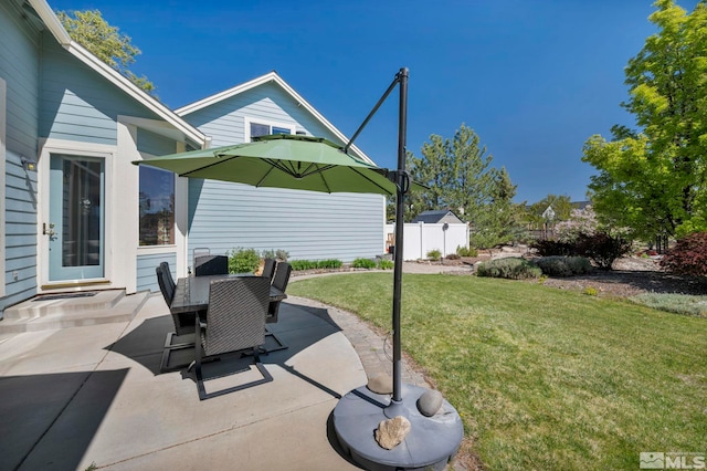 1655 Chiquita Cir, Minden, NV 89423 - view of patio / terrace with outdoor dining space