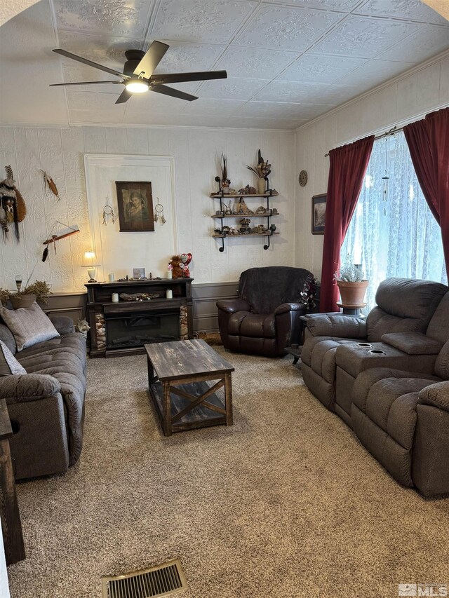 85 S Main, Paradise Valley, NV 89426 - carpeted living area featuring a ceiling fan