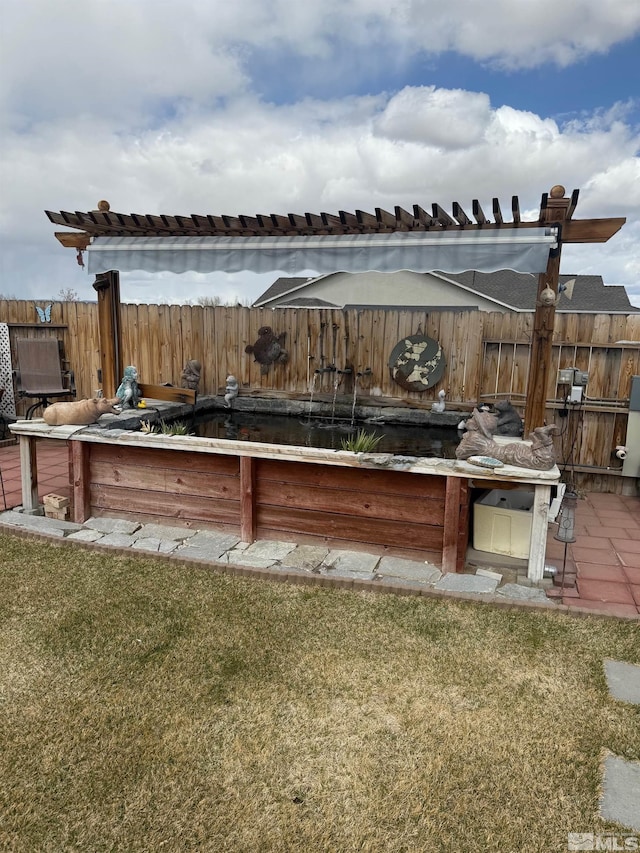 5710 Sarah Rd, Fallon, NV 89406 - view of patio / terrace
