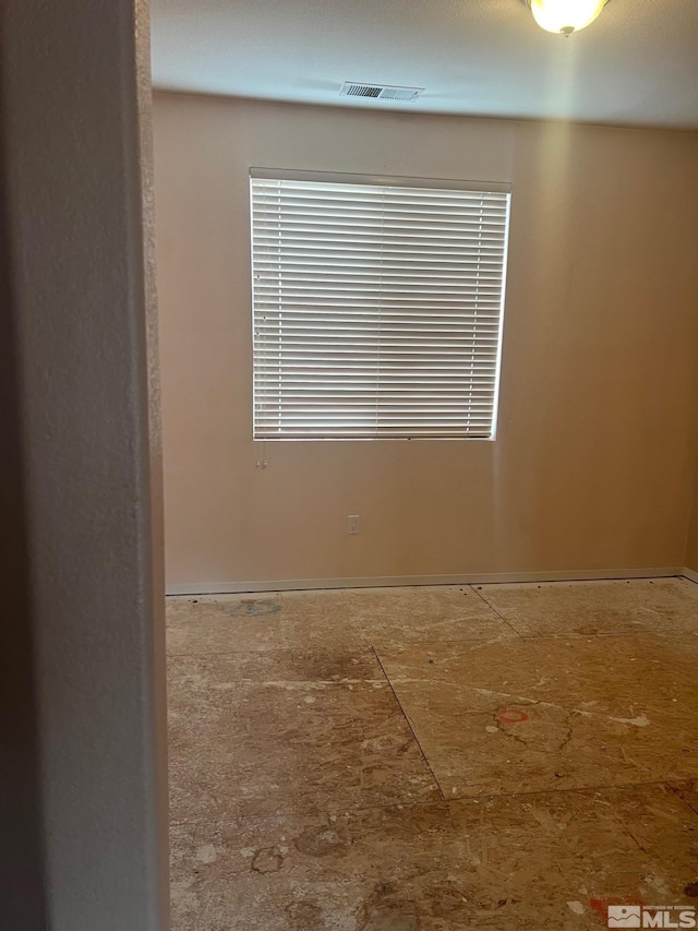 1425 Loma Verde Dr, Sparks, NV 89436 - empty room featuring baseboards