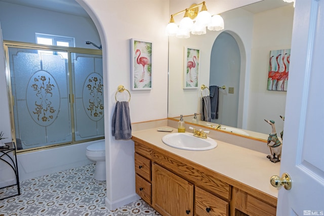 4635 Country River Dr, Fallon, NV 89406 - full bath with toilet, vanity, and bath / shower combo with glass door