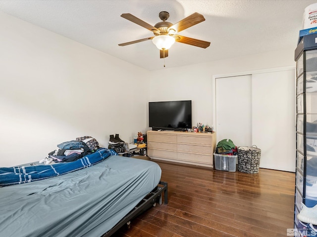 1879 Kings Canyon Rd, Carson City, NV 89703 - bedroom featuring hardwood / wood-style flooring, ceiling fan, and a closet