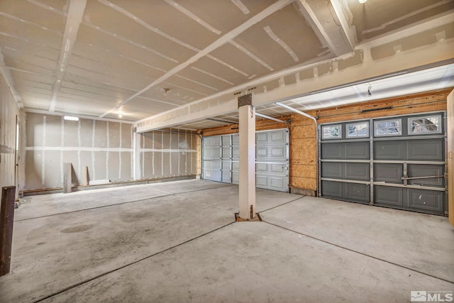 2510 Wolf Creek Dr, Reno, NV 89523 - view of garage