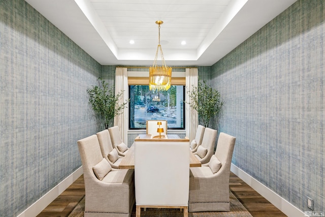 4312 Beaujolais St, Reno, NV 89511 - dining room with wallpapered walls, wood finished floors, baseboards, recessed lighting, and a tray ceiling