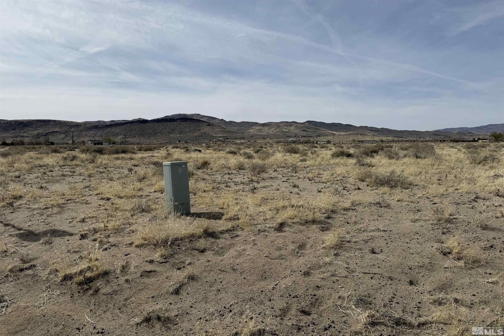 8685 Angel, Silver Springs, NV 89429 - photo 2