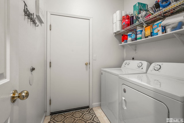 9745 Stone Vista Ct, Reno, NV 89506 - laundry area with independent washer and dryer and baseboards