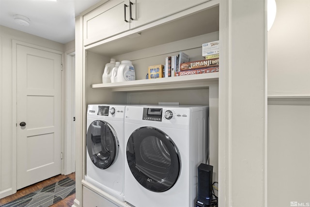823 Arbutus St, Reno, NV 89509 - laundry area featuring separate washer and dryer and wood finished floors