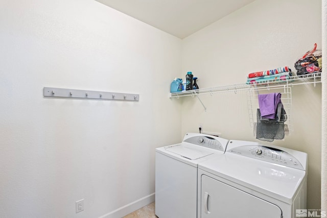 1845 Fledge Creek Dr, Reno, NV 89521 - laundry room featuring washer and dryer and baseboards
