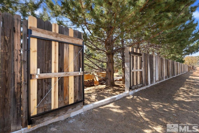 21055 Rainier Dr, Reno, NV 89508 - photo 35