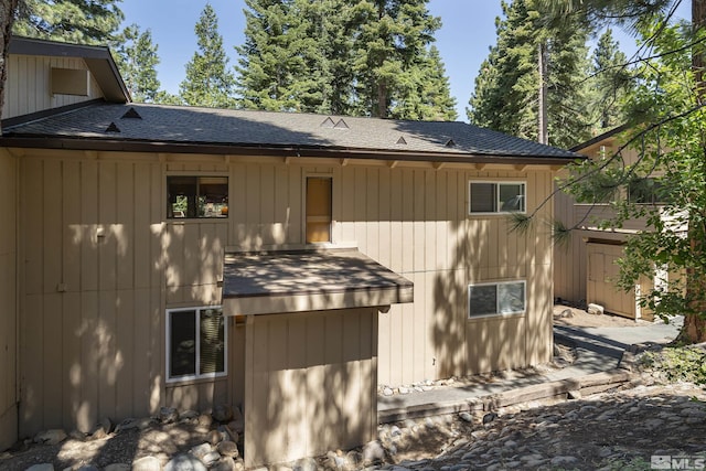 321 Ski Way Unit 148, Incline Village, NV 89451 - back of property with a shingled roof