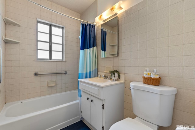 746 6th St, Sparks, NV 89431 - bathroom with toilet, tile walls, shower / bath combination with curtain, and vanity