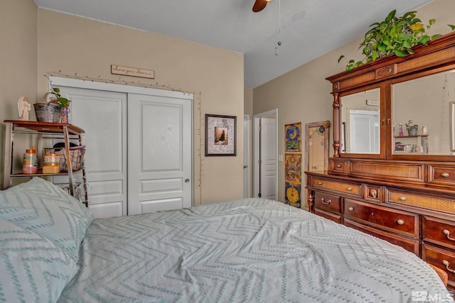 bedroom featuring a closet and ceiling fan