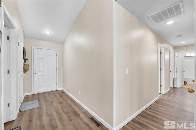 989 Julia Ln, Fernley, NV 89408 - hall featuring wood finished floors, baseboards, and recessed lighting