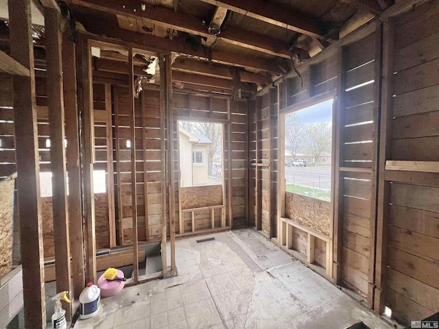 460 5th St, Battle Mountain, NV 89820 - misc room featuring healthy amount of natural light