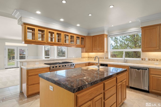 1147 Country Club Dr, Minden, NV 89423 - kitchen featuring stainless steel dishwasher, a sink, a kitchen island with sink, recessed lighting, and healthy amount of natural light