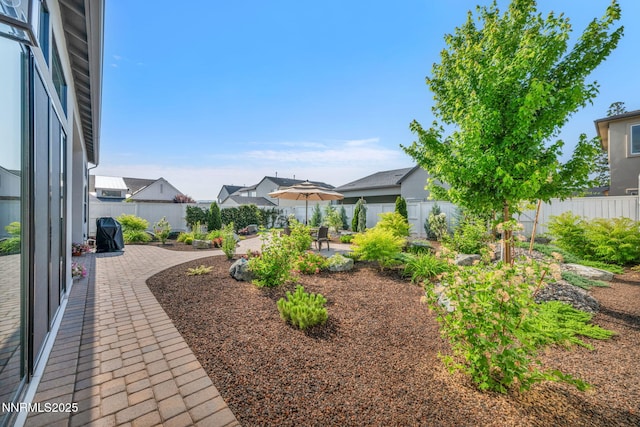5469 Side Saddle Trl, Reno, NV 89511 - fenced backyard featuring a patio and a residential view