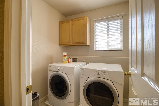 2078 Tivoli, Sparks, NV 89434 - laundry area featuring separate washer and dryer and cabinet space