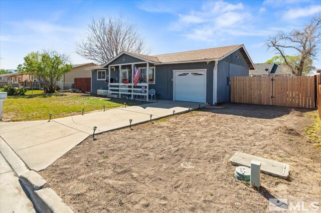 411 Paul Ave, Yerington, NV 89447 - photo 4