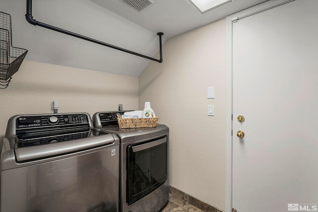 2116 Frisco Way, Sparks, NV 89434 - clothes washing area with washing machine and clothes dryer