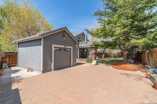 960 Country Ridge Dr, Sparks, NV 89434 - garage featuring fence