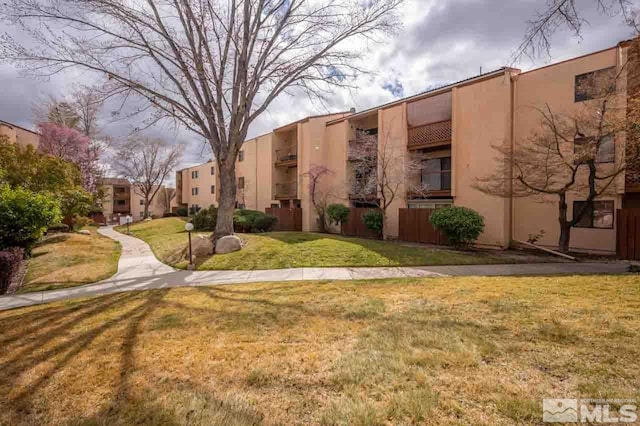 2700 Plumas St Unit 300, Reno, NV 89509 - view of property's community featuring a yard