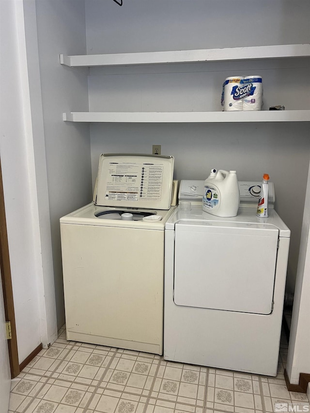 115 Birch St, Hawthorne, NV 89415 - laundry room with separate washer and dryer