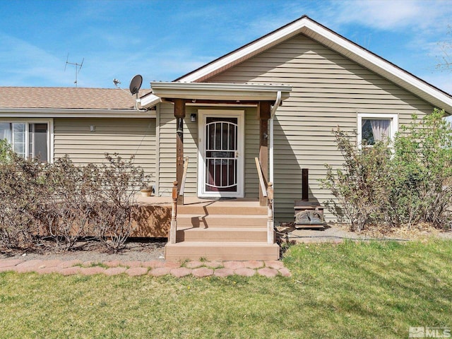 325 Stock Ln, Fernley, NV 89408 - view of front of home with a front yard
