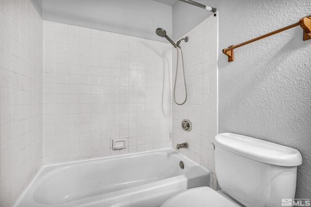 6735 Peppermint Dr, Reno, NV 89506 - full bath with a textured wall, toilet, and bathing tub / shower combination