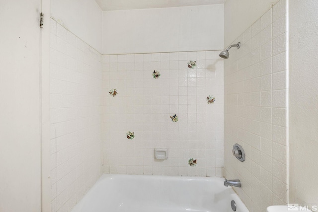 3301 Everett Dr, Reno, NV 89503 - full bath with shower / washtub combination