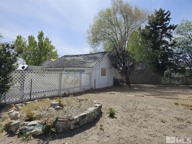 311 S Main St, Yerington, NV 89447 - view of yard with fence